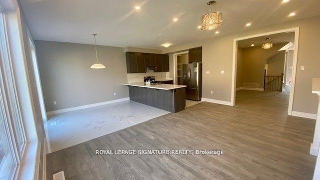 Photo 6 of 562 Kennedy Circle W, Milton, Cobban — HOMEH