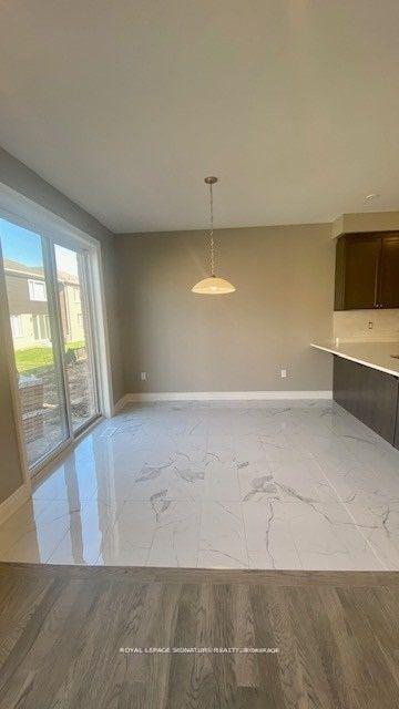 Photo 11 of 562 Kennedy Circle W, Milton, Cobban — HOMEH