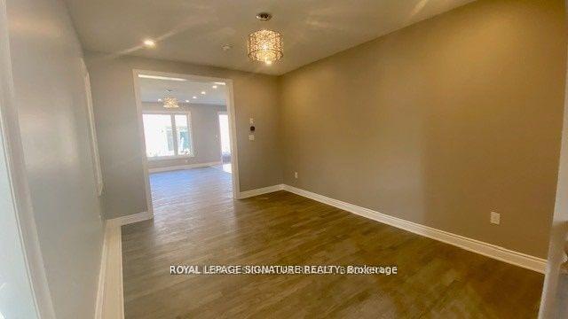 Photo 15 of 562 Kennedy Circle W, Milton, Cobban — HOMEH