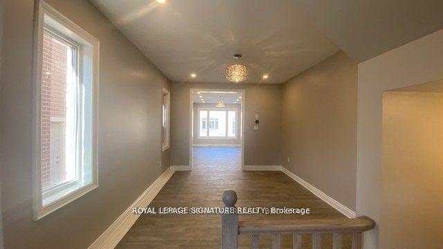 Photo 16 of 562 Kennedy Circle W, Milton, Cobban — HOMEH