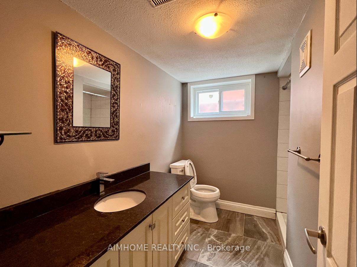 Photo 9 of 213 Ravenbury Drive, Hamilton, Randall — HOMEH