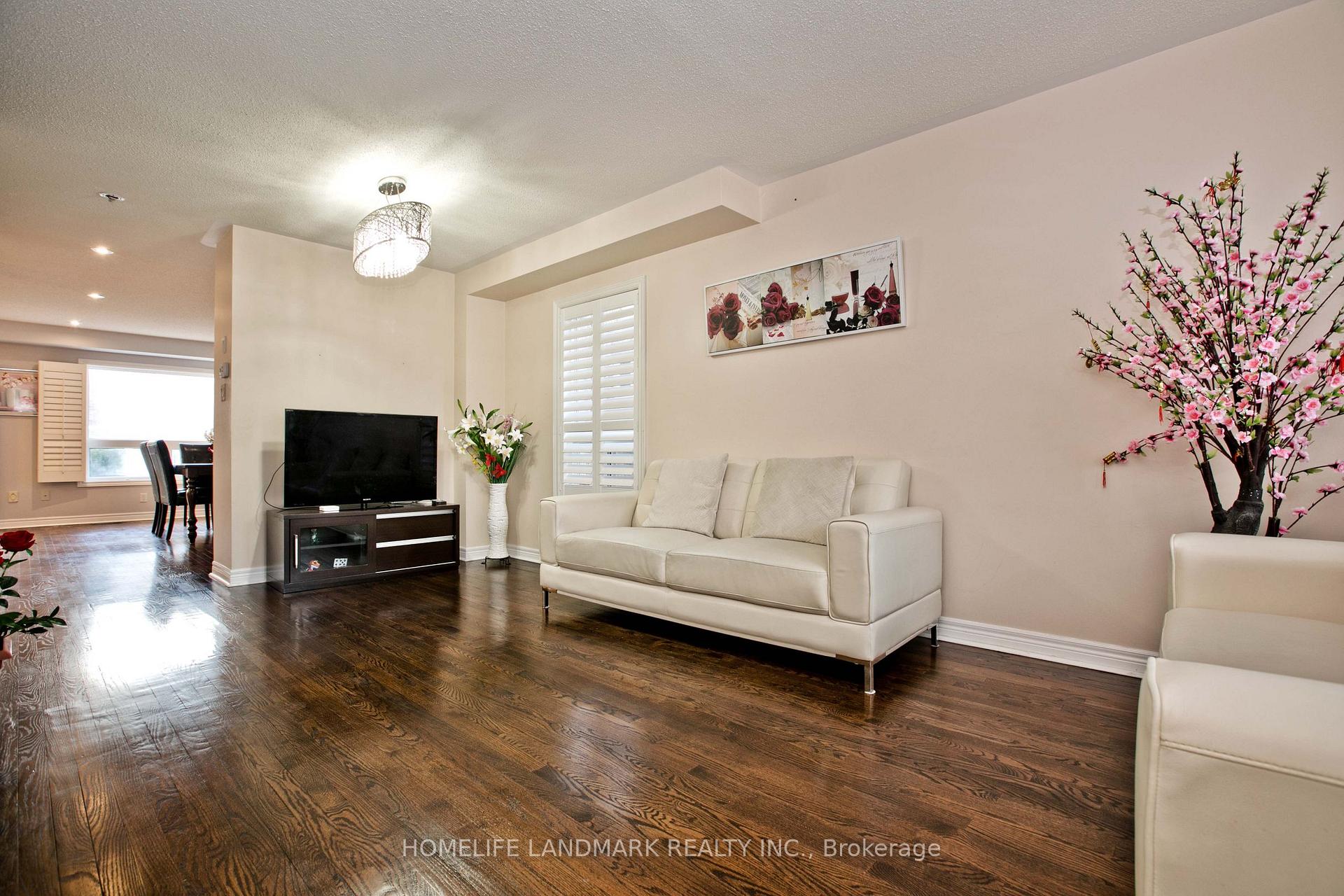 Photo 3 of 178 Markville Road, Markham, Markville — HOMEH