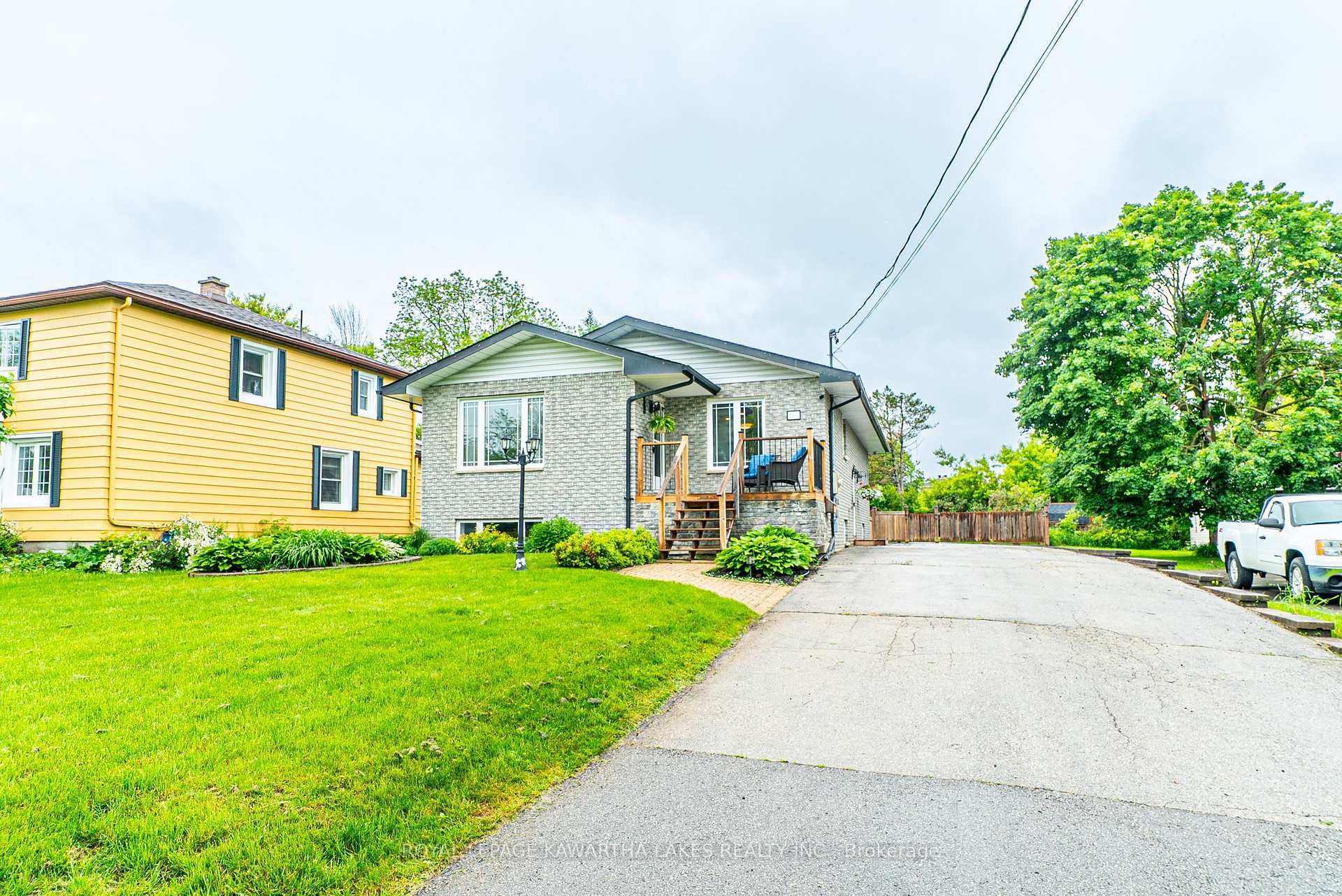 Photo 4 of 50.5 George Street E, Kawartha Lakes, Lindsay — HOMEH