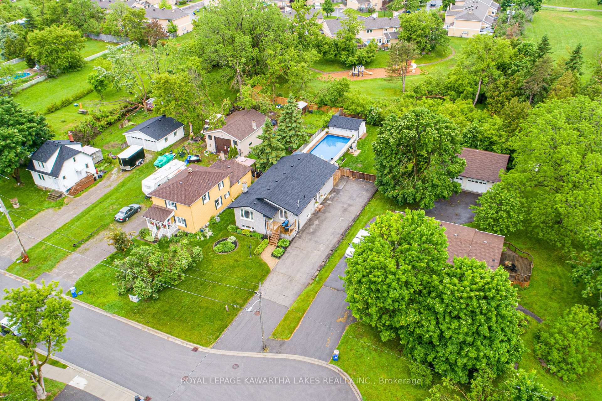 Photo 35 of 50.5 George Street E, Kawartha Lakes, Lindsay — HOMEH