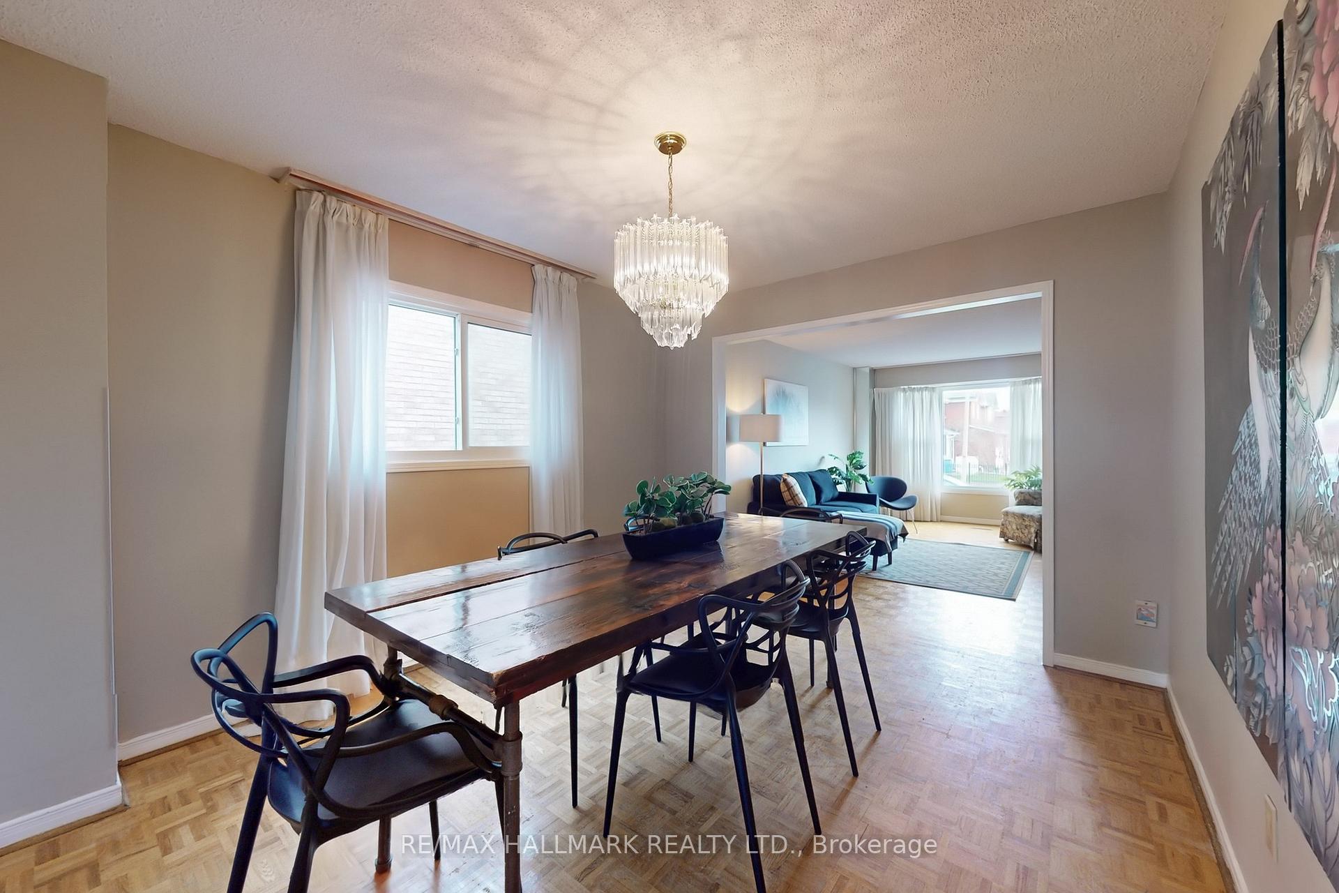 Photo 10 of 148 Irenemount Crescent, Markham, Middlefield — HOMEH