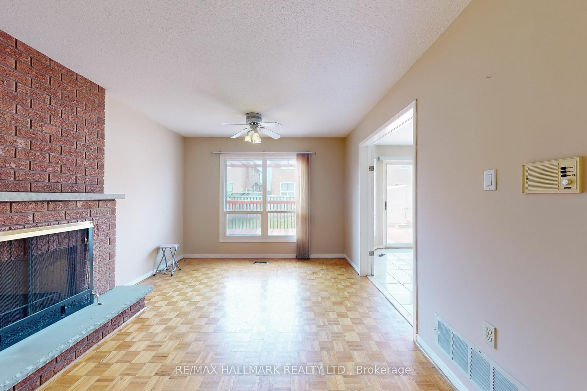 Photo 18 of 148 Irenemount Crescent, Markham, Middlefield — HOMEH