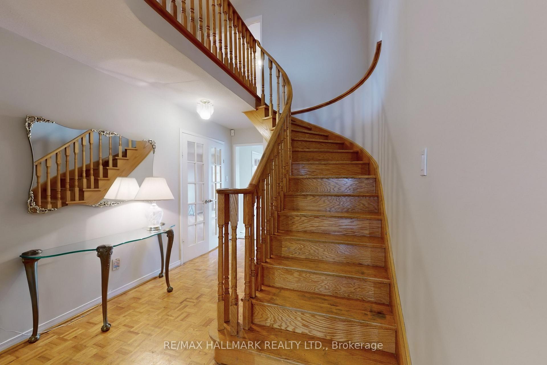 Photo 23 of 148 Irenemount Crescent, Markham, Middlefield — HOMEH