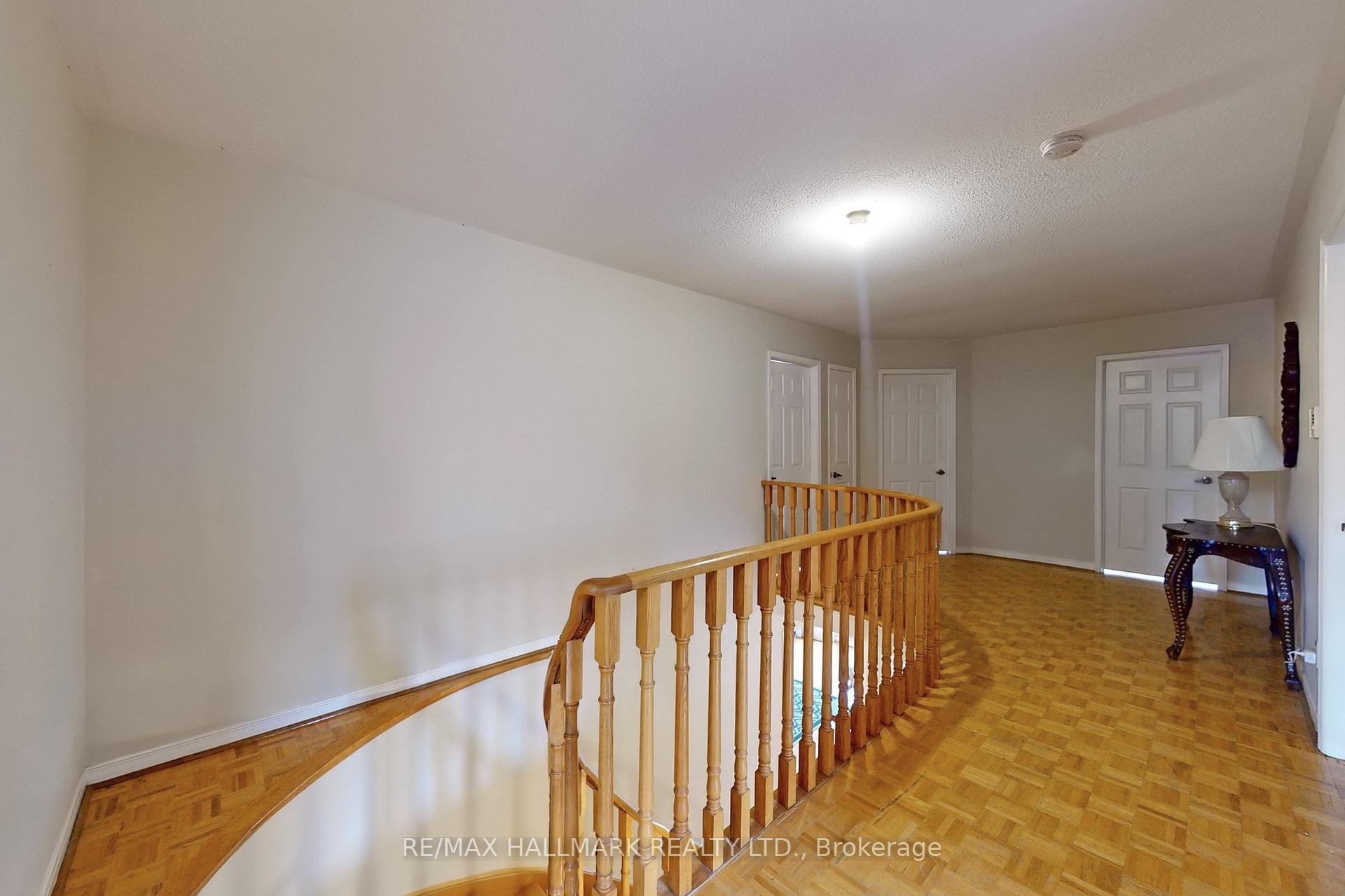 Photo 24 of 148 Irenemount Crescent, Markham, Middlefield — HOMEH