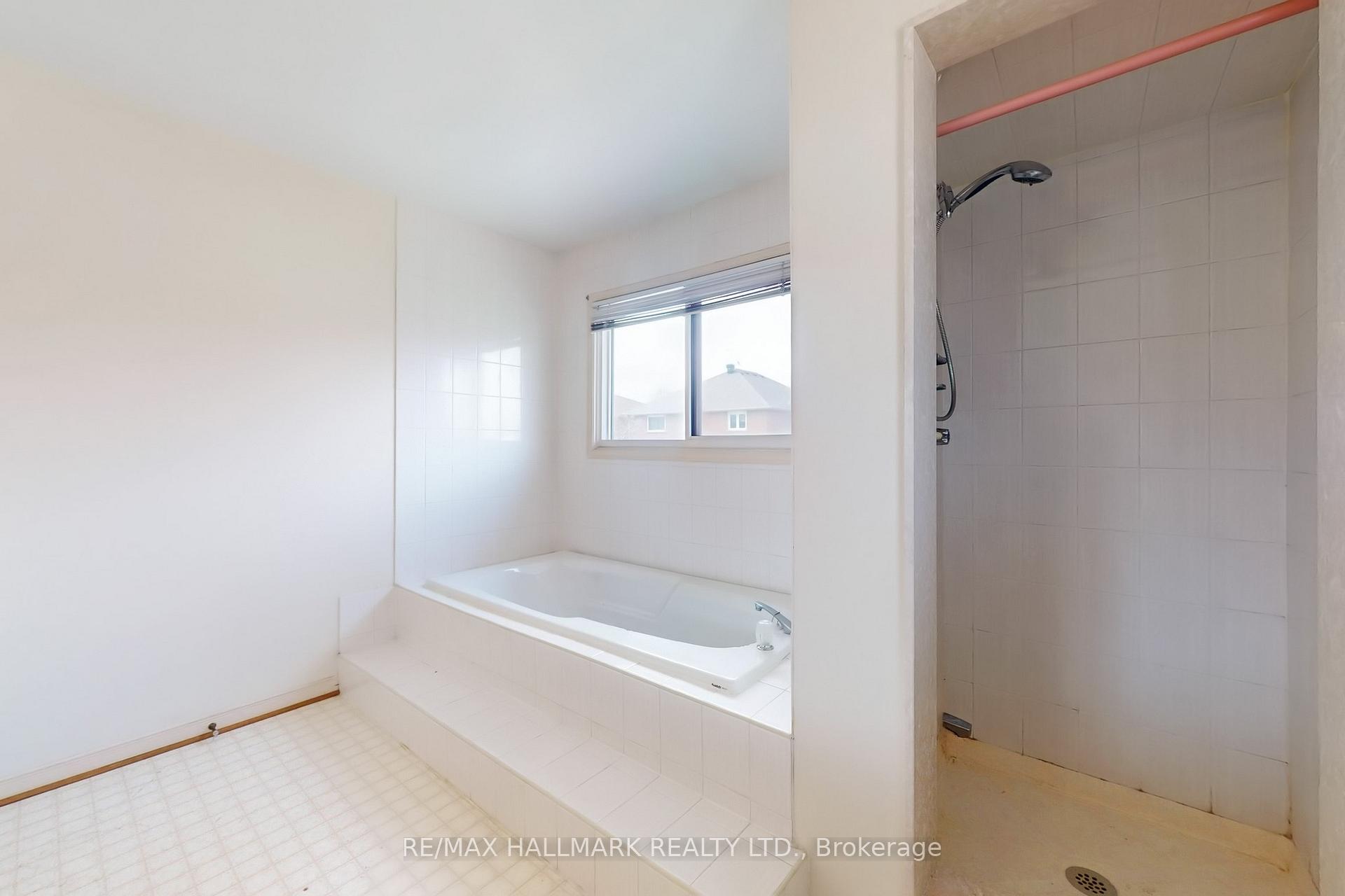 Photo 31 of 148 Irenemount Crescent, Markham, Middlefield — HOMEH