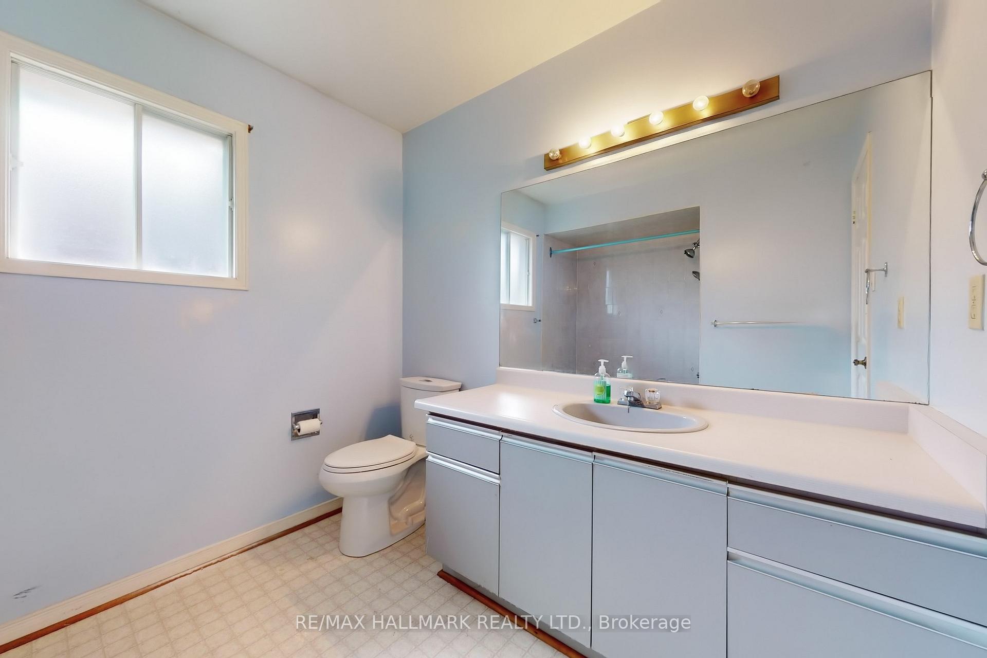 Photo 38 of 148 Irenemount Crescent, Markham, Middlefield — HOMEH