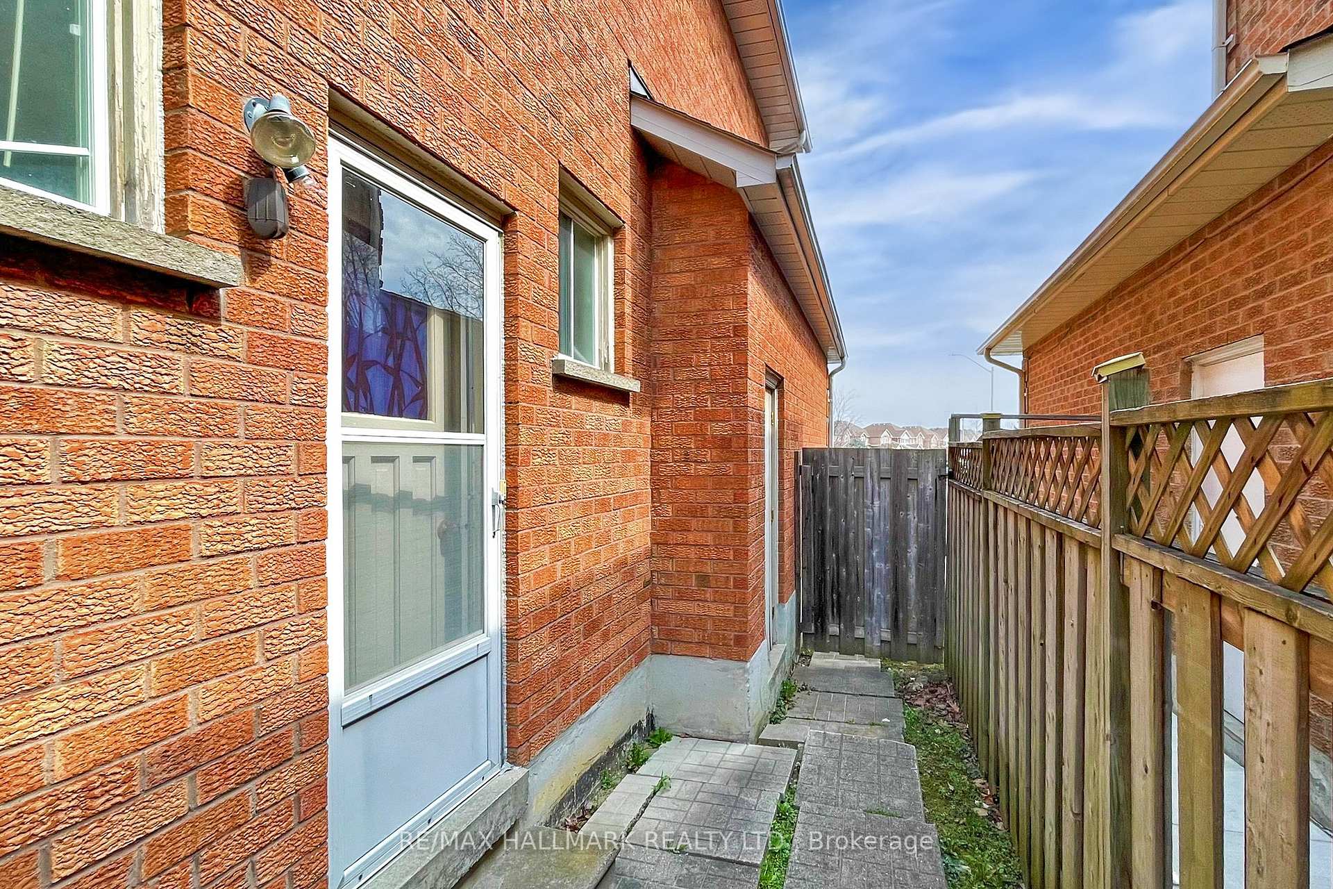 Photo 49 of 148 Irenemount Crescent, Markham, Middlefield — HOMEH