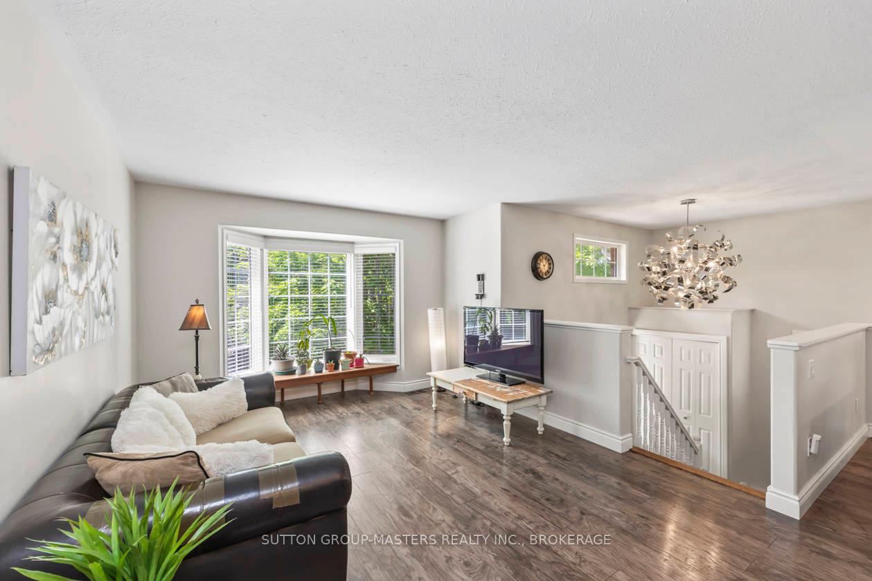 Photo 9 of 466 Fieldstone Drive, Kingston, Kingston East (Incl Barret Crt) — HOMEH