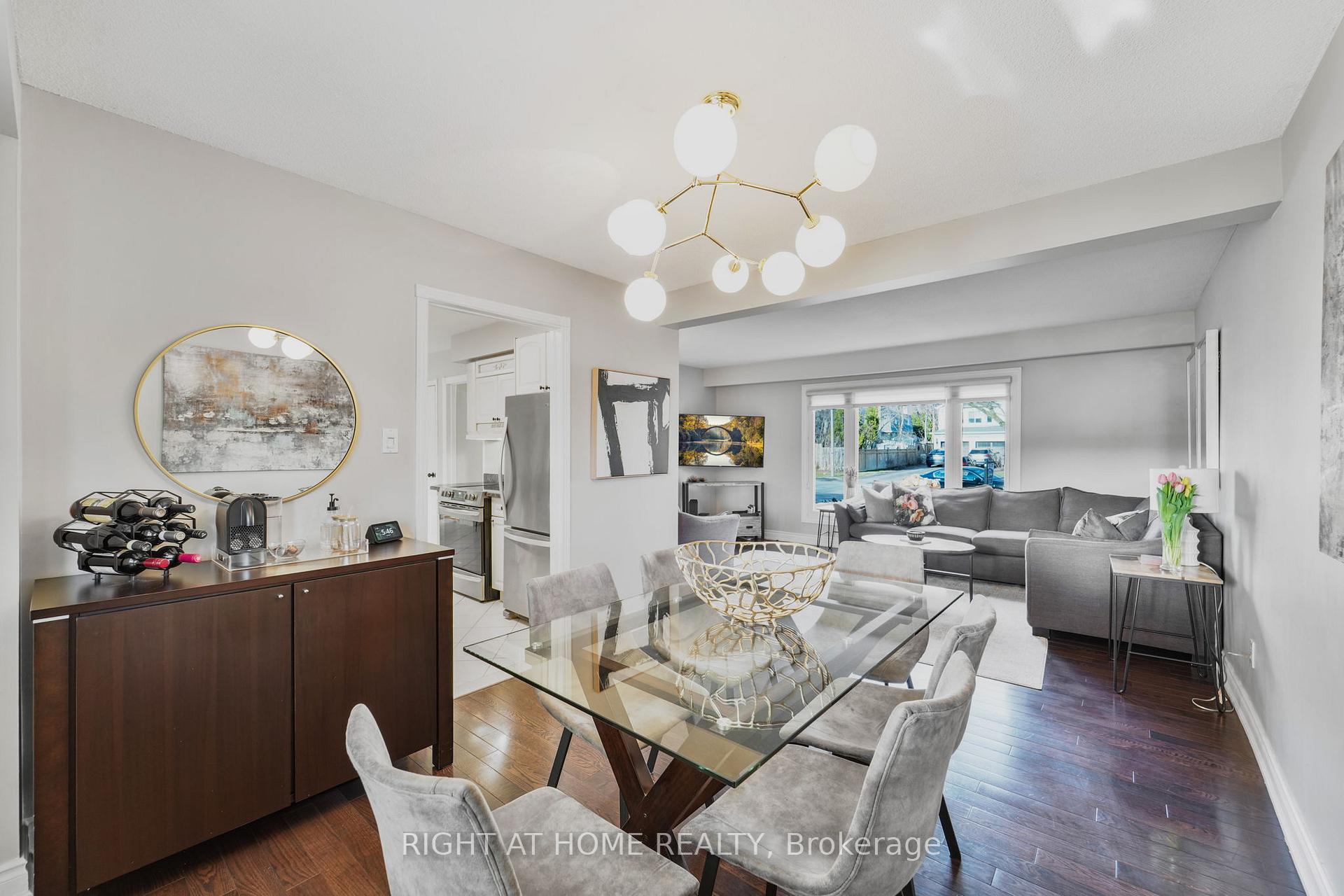 Photo 14 of 6 Jack Court, Markham, Markham Village — HOMEH