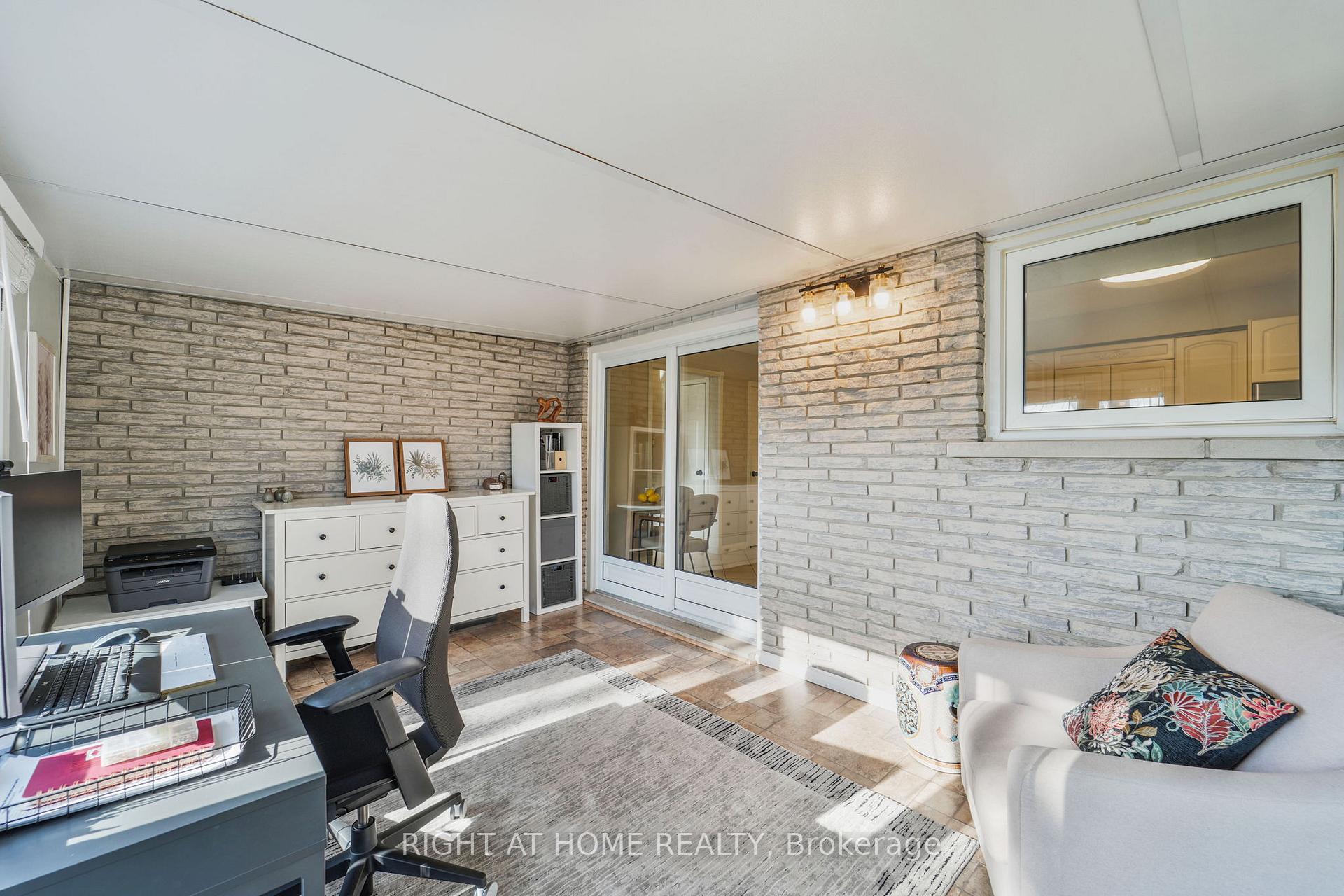 Photo 32 of 6 Jack Court, Markham, Markham Village — HOMEH