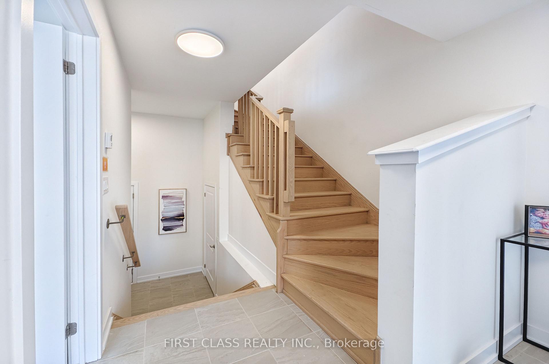 Photo 3 of 15 Guardhouse Crescent, Markham, Angus Glen — HOMEH