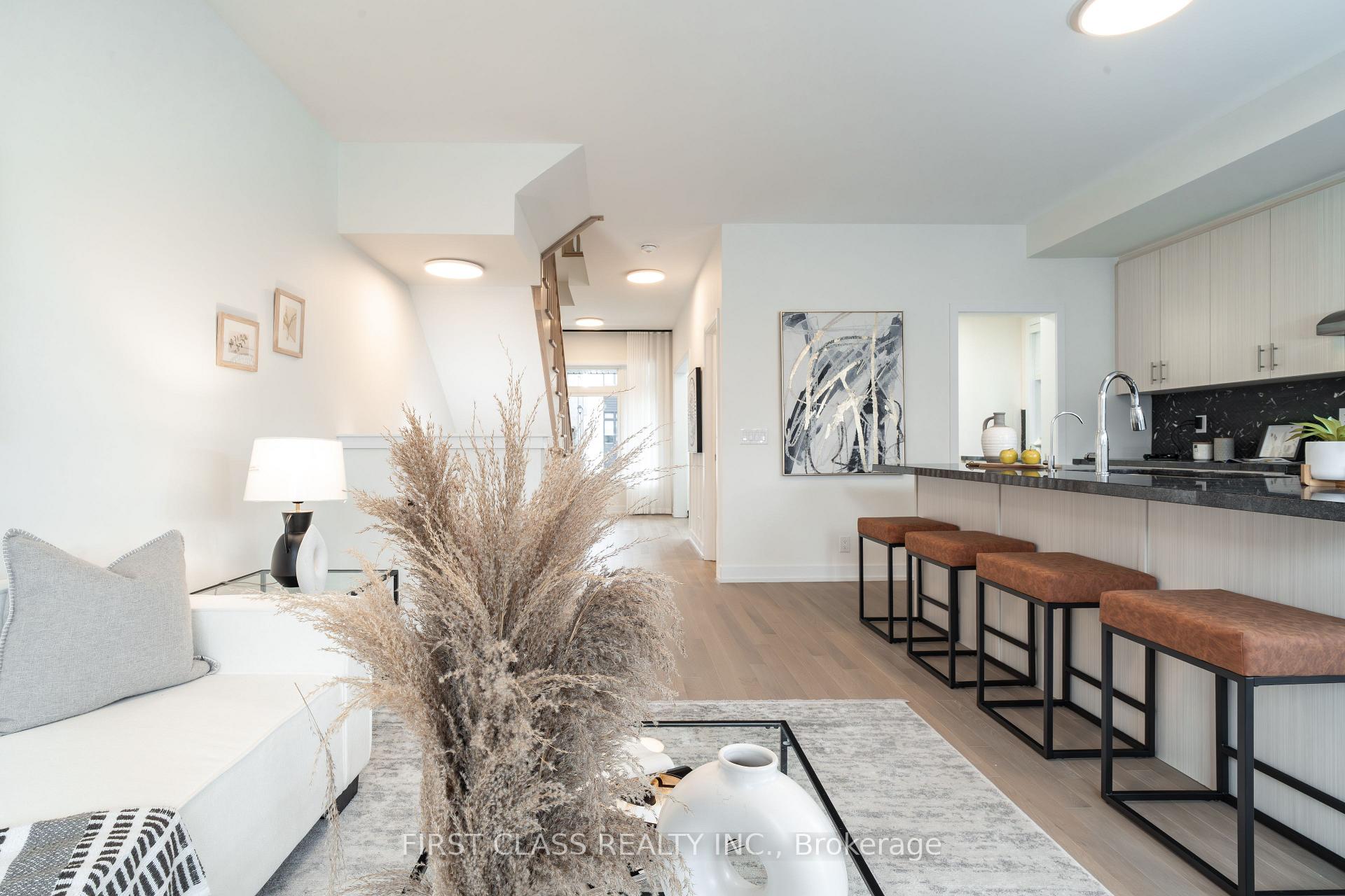 Photo 12 of 15 Guardhouse Crescent, Markham, Angus Glen — HOMEH