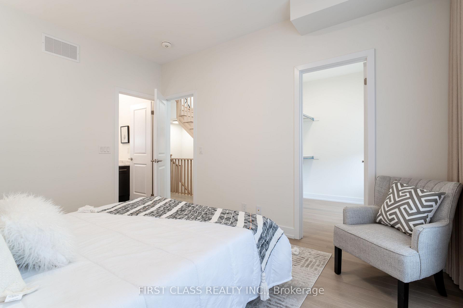 Photo 23 of 15 Guardhouse Crescent, Markham, Angus Glen — HOMEH