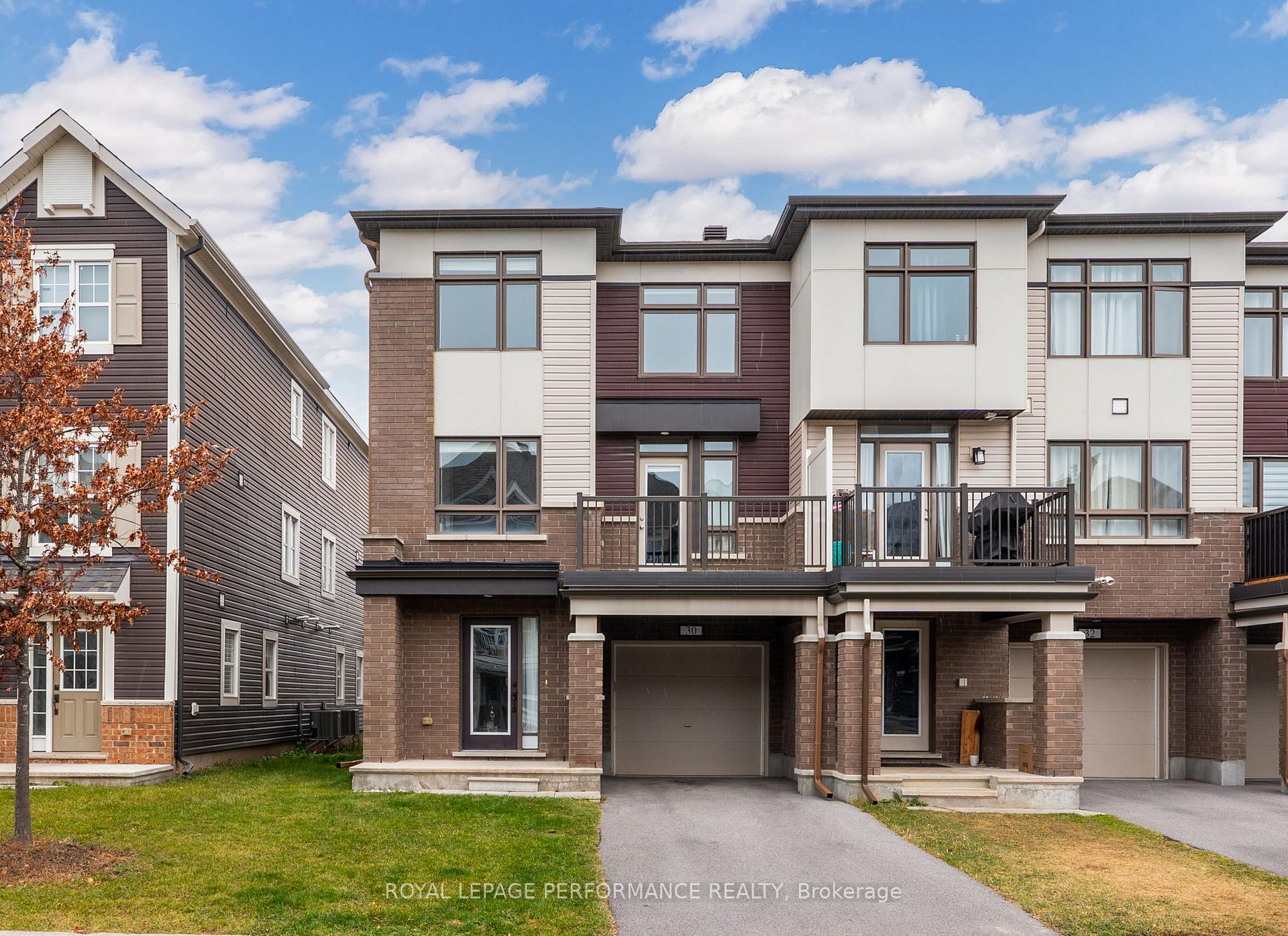 Photo 2 of 30 Squashberry Lane, Ottawa, Kanata - Emerald Meadows/Trailwest — HOMEH
