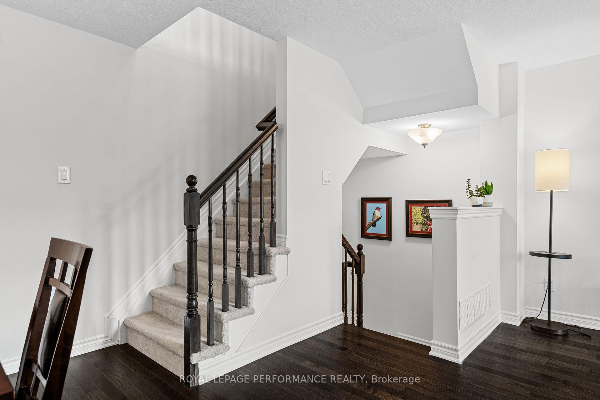 Photo 21 of 30 Squashberry Lane, Ottawa, Kanata - Emerald Meadows/Trailwest — HOMEH