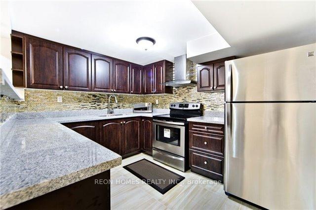 Photo 7 of Unit (Main), 55 Pearl Lake Road, Markham, Cornell — HOMEH