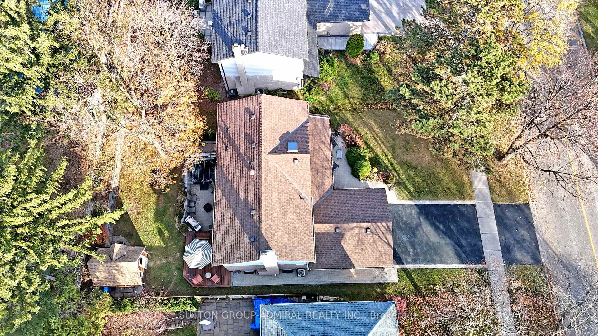 Photo 2 of 104 Kirk Drive, Markham, Royal Orchard — HOMEH
