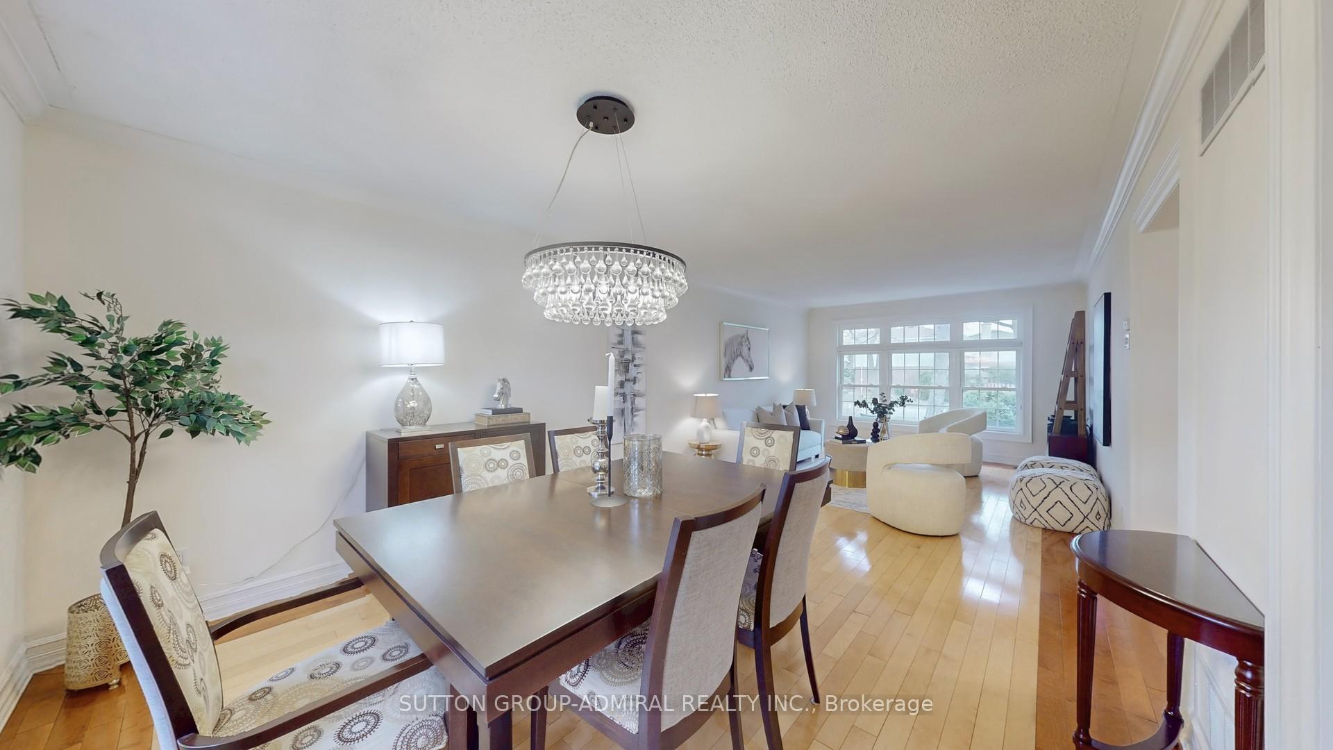 Photo 15 of 104 Kirk Drive, Markham, Royal Orchard — HOMEH