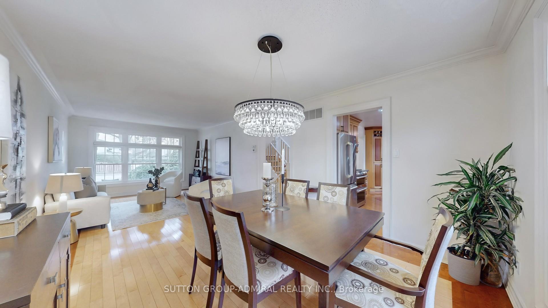 Photo 16 of 104 Kirk Drive, Markham, Royal Orchard — HOMEH