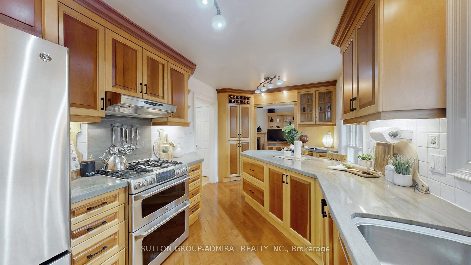 Photo 19 of 104 Kirk Drive, Markham, Royal Orchard — HOMEH