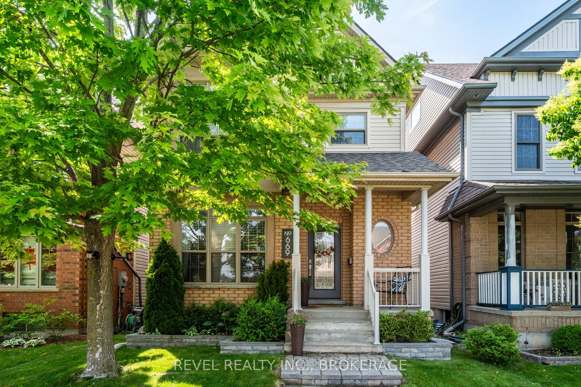Photo 2 of 669 Augusta Drive, Kingston, City Northwest — HOMEH