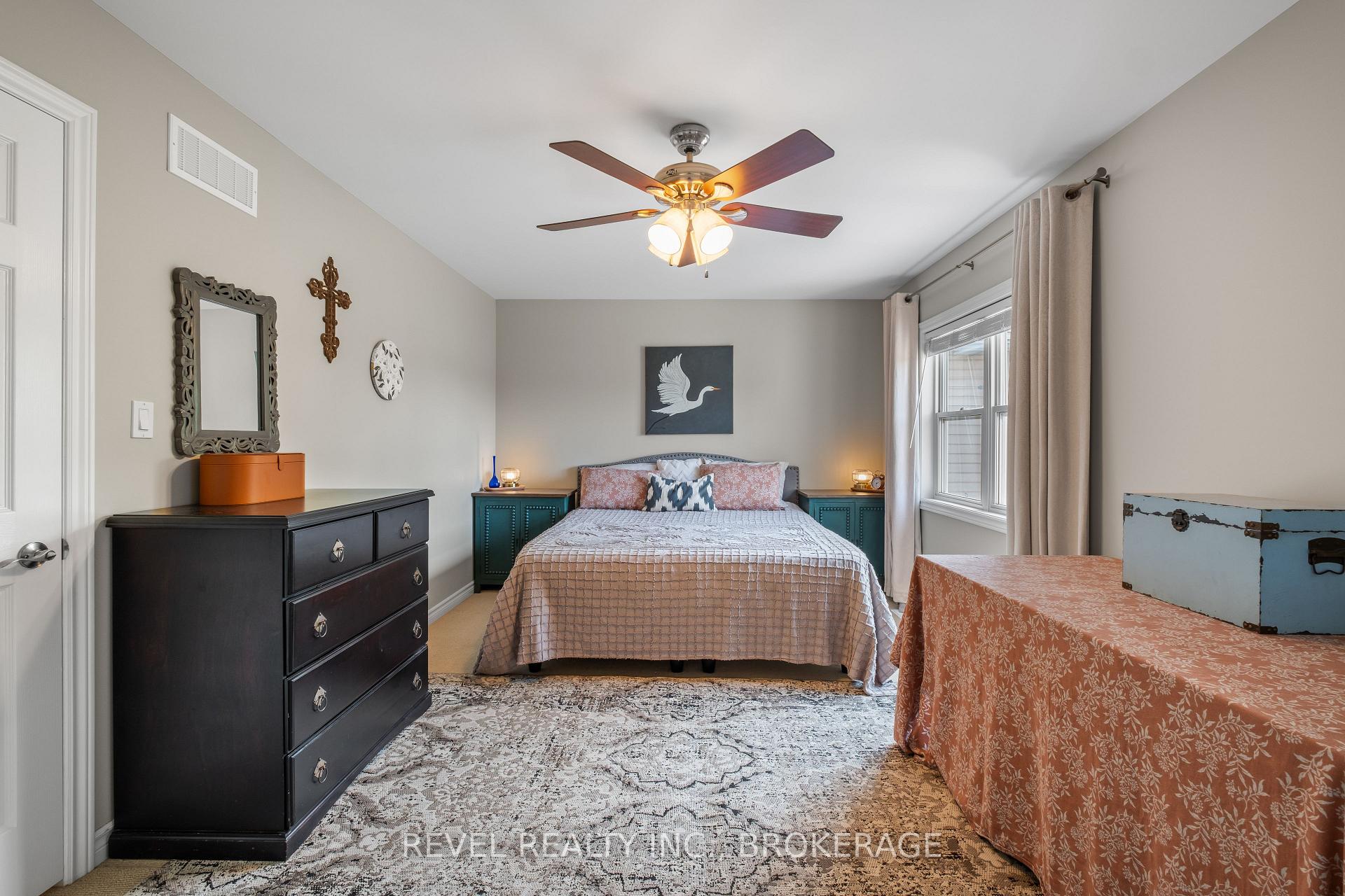 Photo 17 of 669 Augusta Drive, Kingston, City Northwest — HOMEH