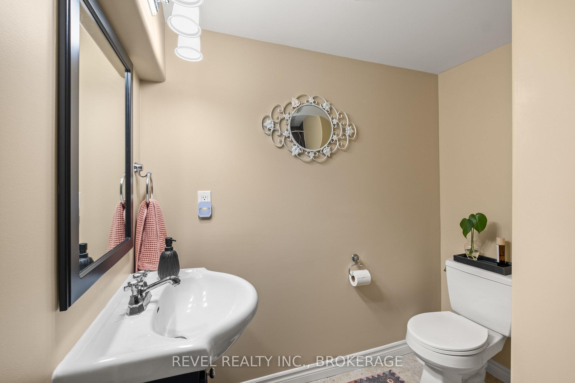 Photo 30 of 669 Augusta Drive, Kingston, City Northwest — HOMEH