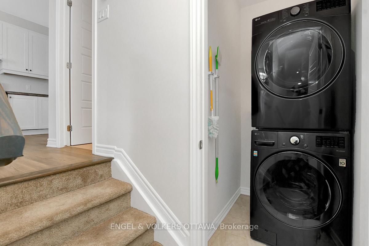Photo 21 of 13 Caspian Row, Ottawa, Kanata - Emerald Meadows/Trailwest — HOMEH