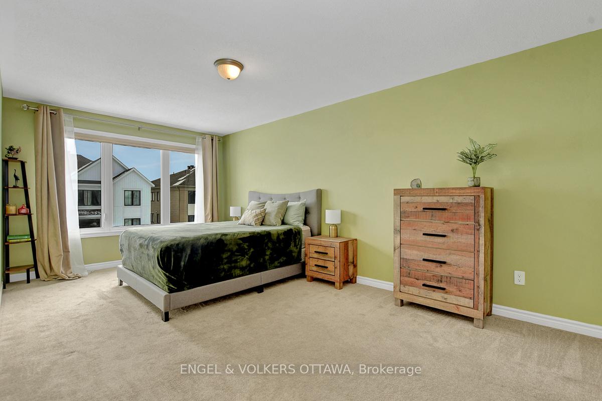 Photo 22 of 13 Caspian Row, Ottawa, Kanata - Emerald Meadows/Trailwest — HOMEH