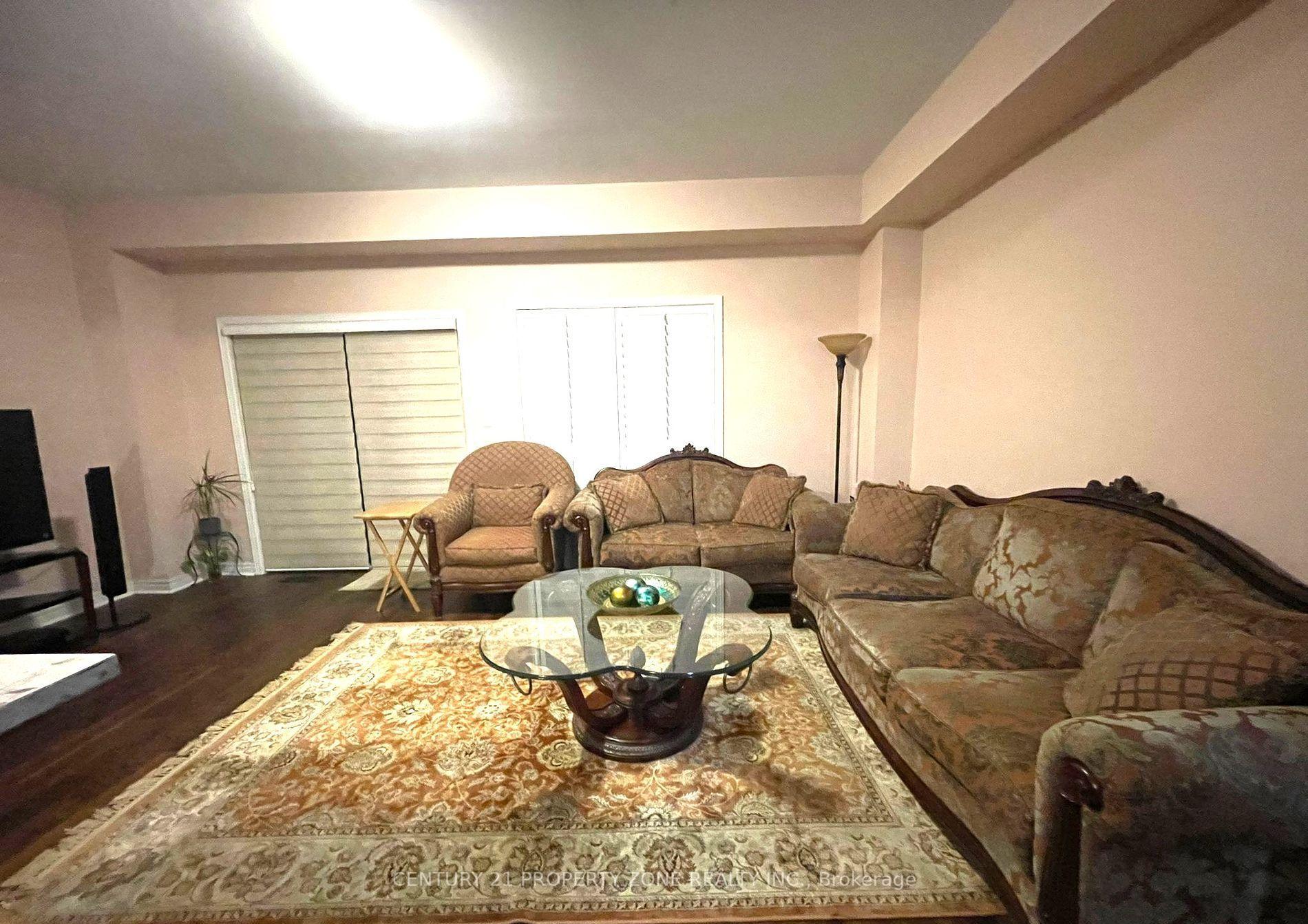 Photo 5 of 62 Bradbury Road, Hamilton, Stoney Creek — HOMEH