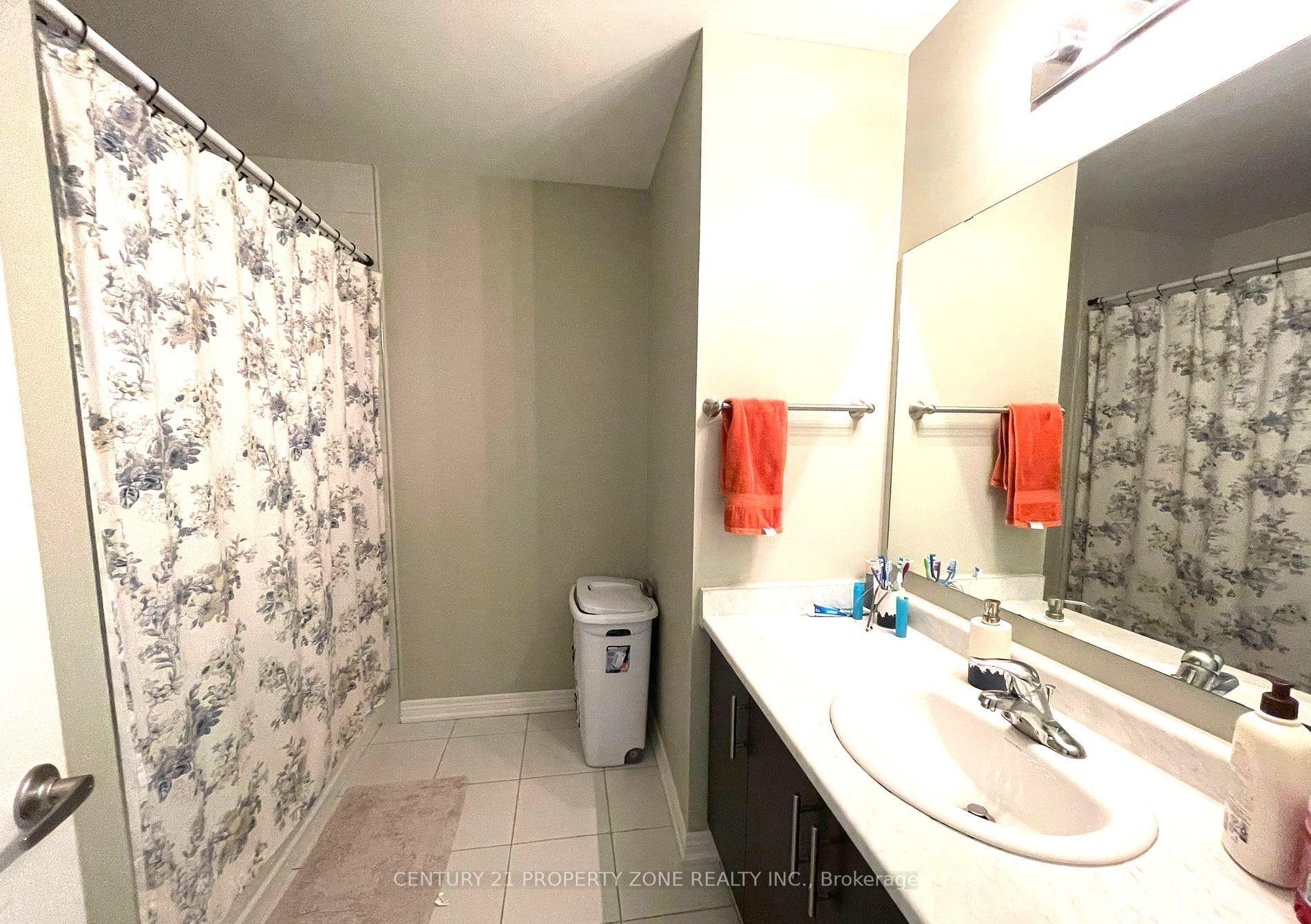 Photo 16 of 62 Bradbury Road, Hamilton, Stoney Creek — HOMEH