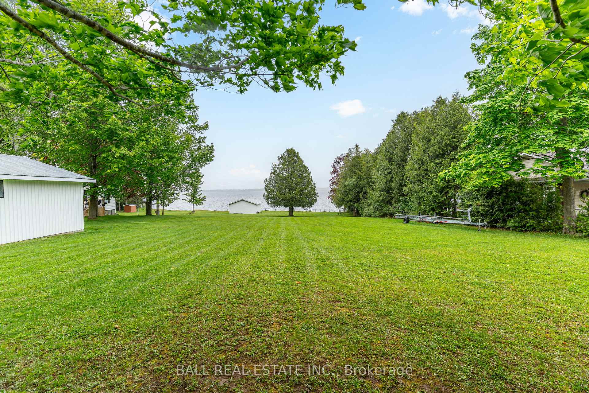 Photo 2 of 278 Lakeshore Drive, Kawartha Lakes, Bobcaygeon — HOMEH