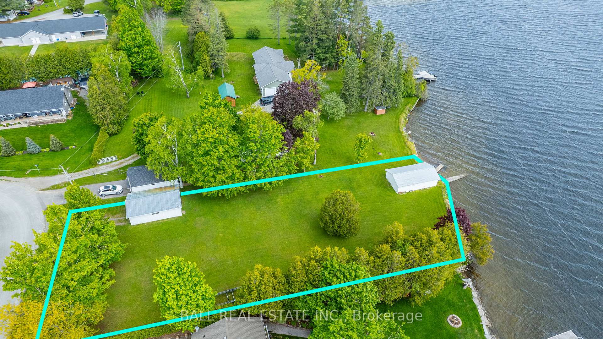 Photo 3 of 278 Lakeshore Drive, Kawartha Lakes, Bobcaygeon — HOMEH