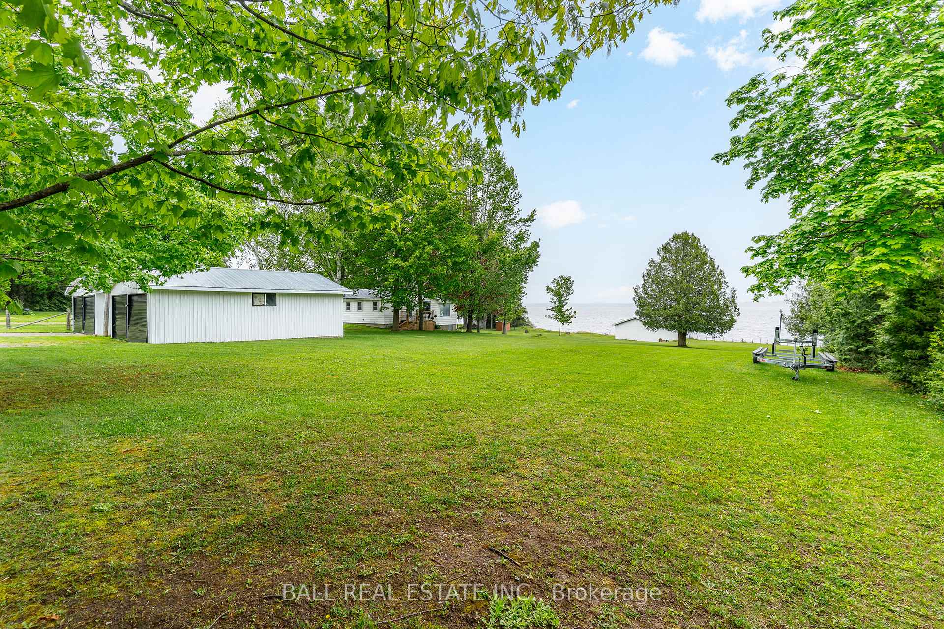 Photo 13 of 278 Lakeshore Drive, Kawartha Lakes, Bobcaygeon — HOMEH