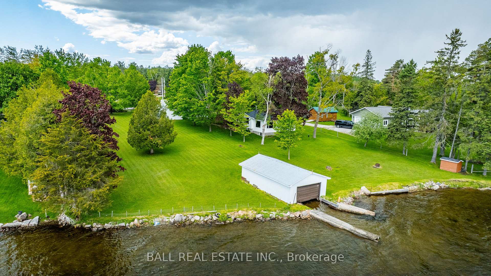 Photo 24 of 278 Lakeshore Drive, Kawartha Lakes, Bobcaygeon — HOMEH