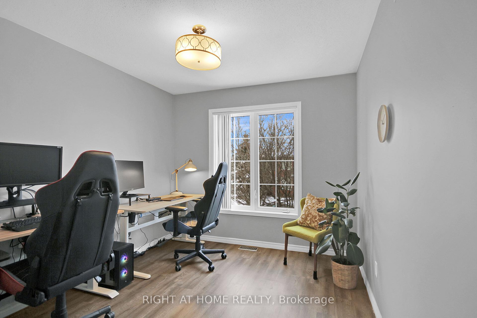 Photo 22 of 31 Scampton Drive, Ottawa, Kanata - Morgan's Grant/South March — HOMEH