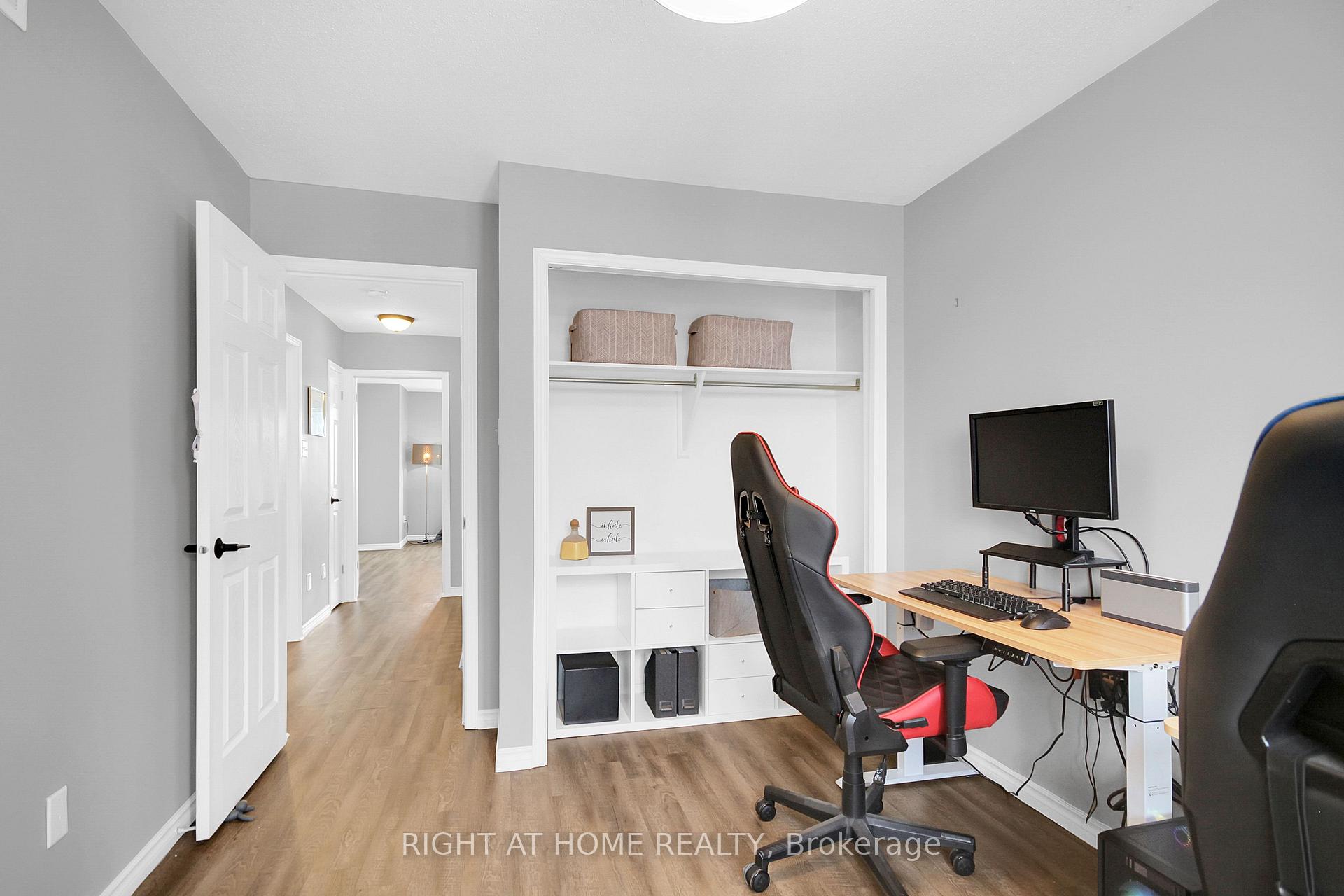Photo 23 of 31 Scampton Drive, Ottawa, Kanata - Morgan's Grant/South March — HOMEH