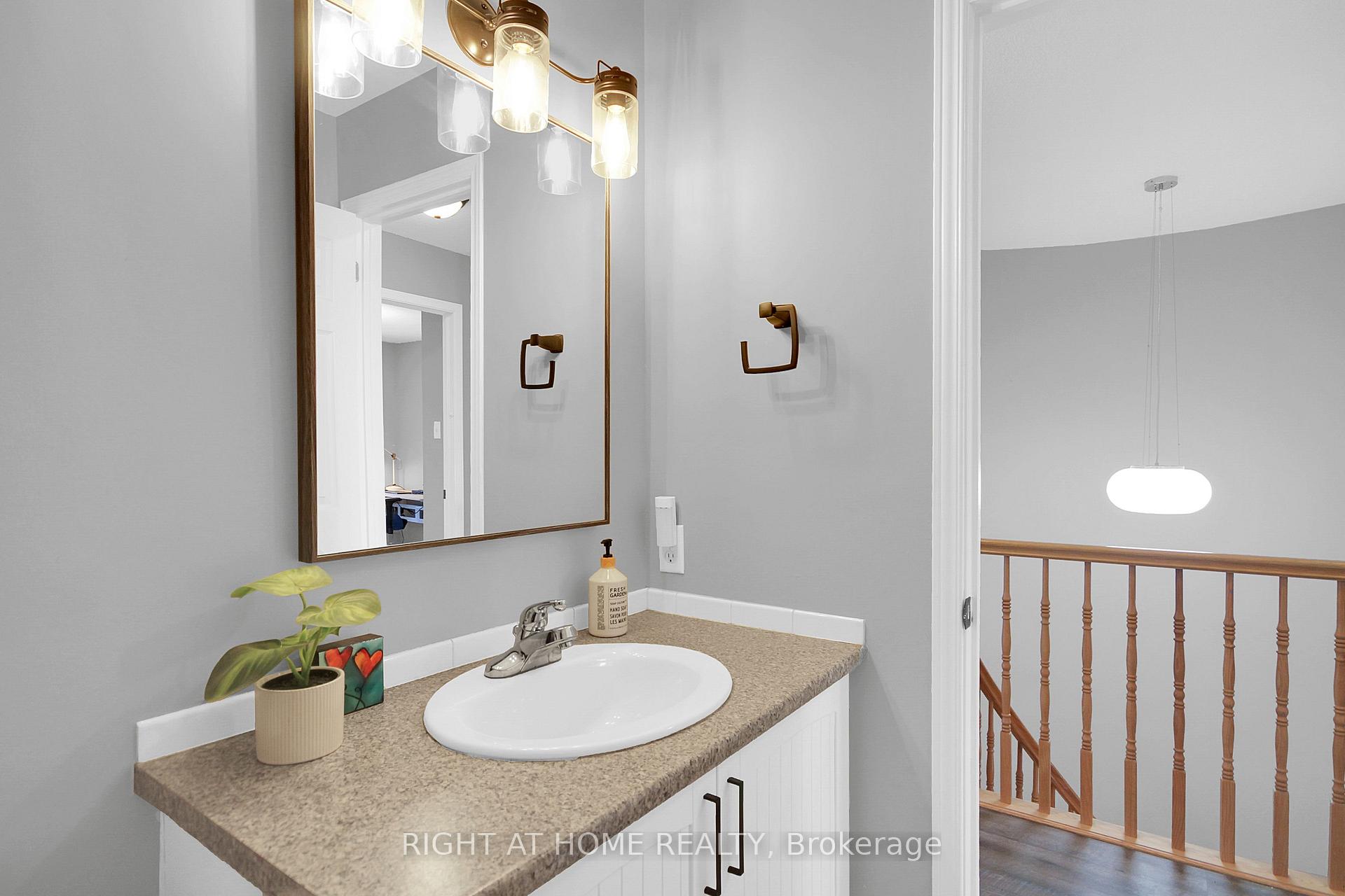 Photo 25 of 31 Scampton Drive, Ottawa, Kanata - Morgan's Grant/South March — HOMEH