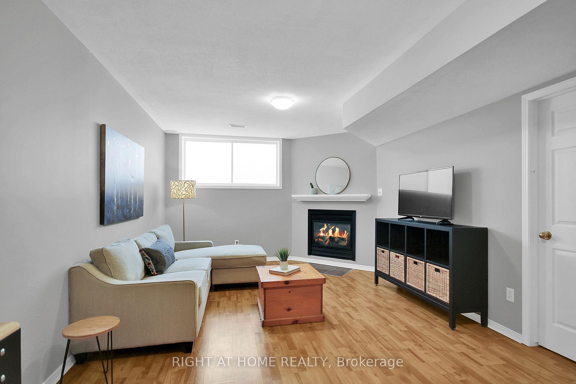 Photo 26 of 31 Scampton Drive, Ottawa, Kanata - Morgan's Grant/South March — HOMEH