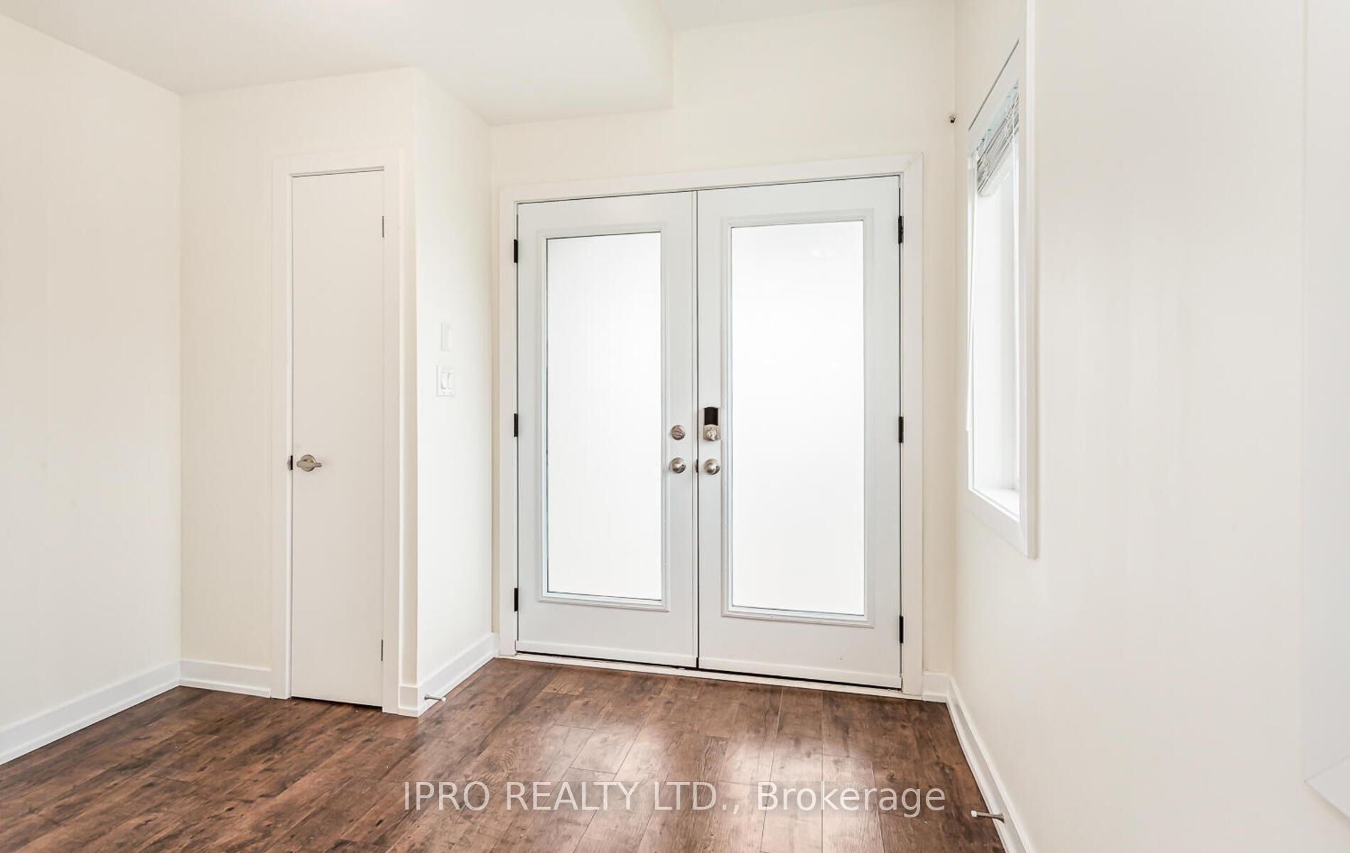 Photo 4 of Unit 43, 590 North Service Road E, Hamilton, Stoney Creek — HOMEH