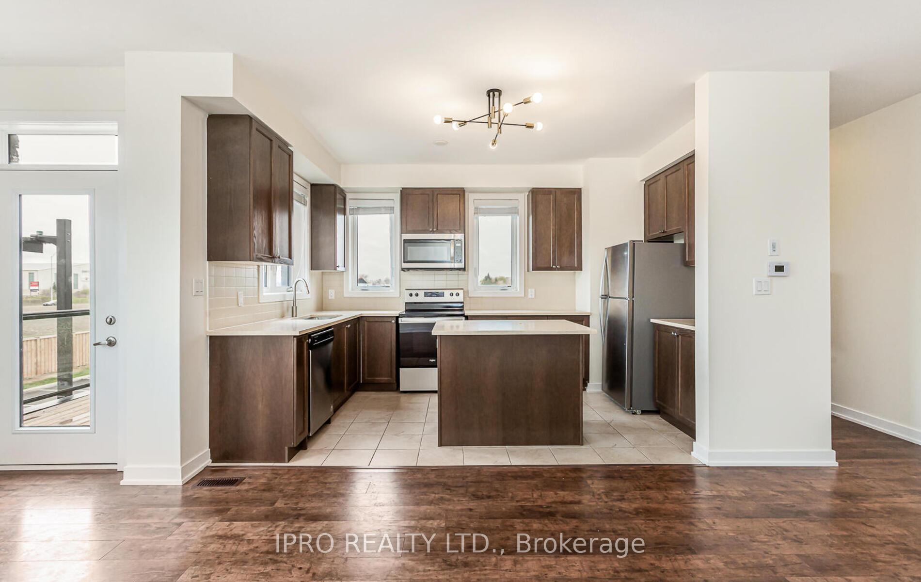 Photo 13 of Unit 43, 590 North Service Road E, Hamilton, Stoney Creek — HOMEH