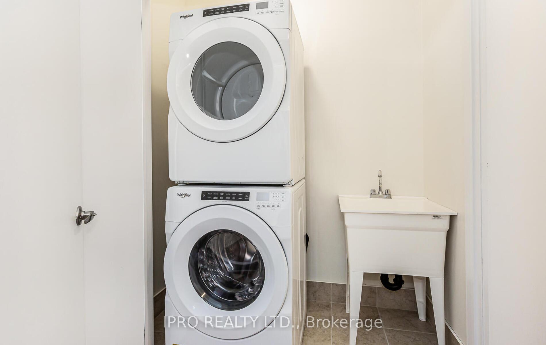 Photo 16 of Unit 43, 590 North Service Road E, Hamilton, Stoney Creek — HOMEH