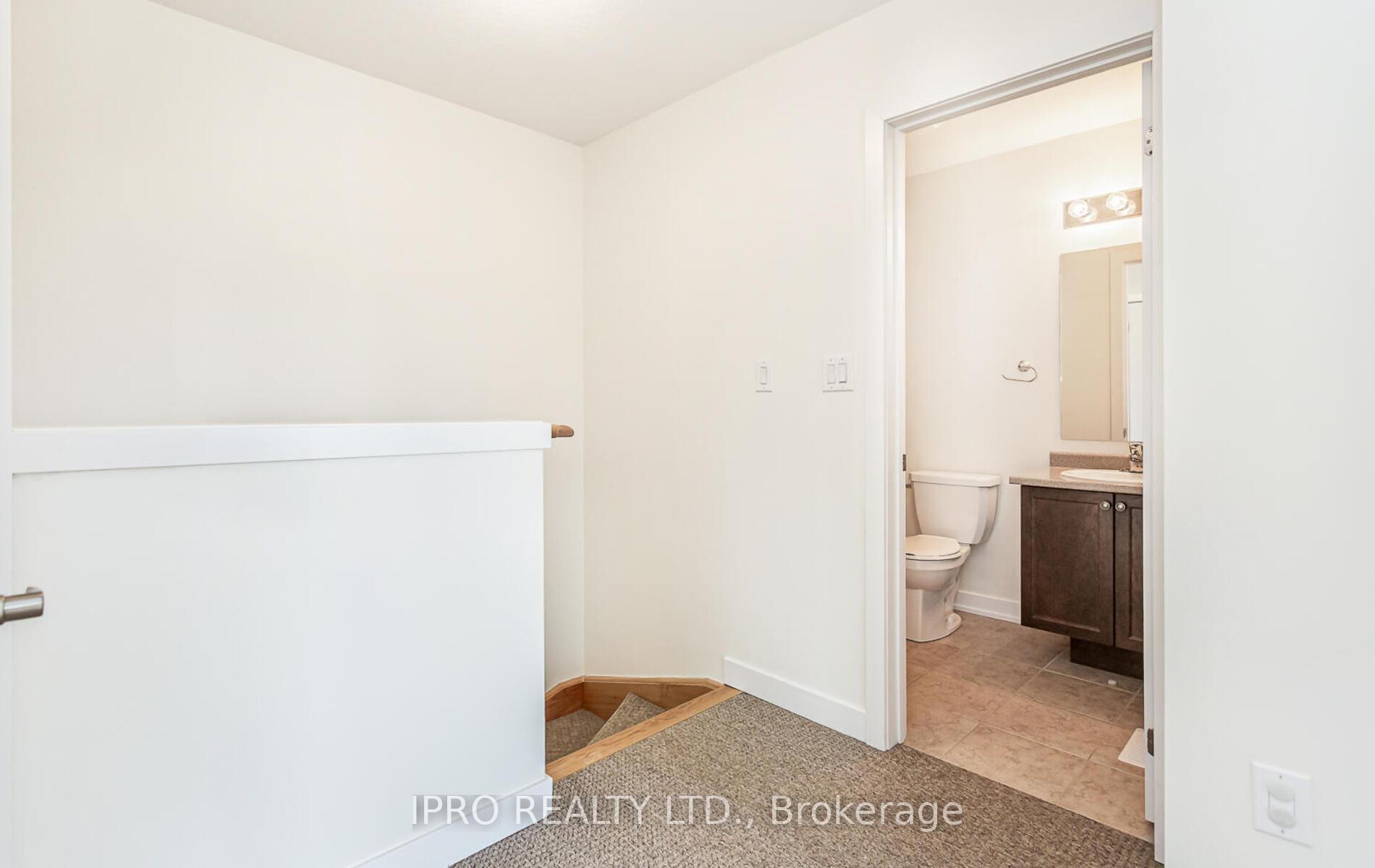 Photo 17 of Unit 43, 590 North Service Road E, Hamilton, Stoney Creek — HOMEH