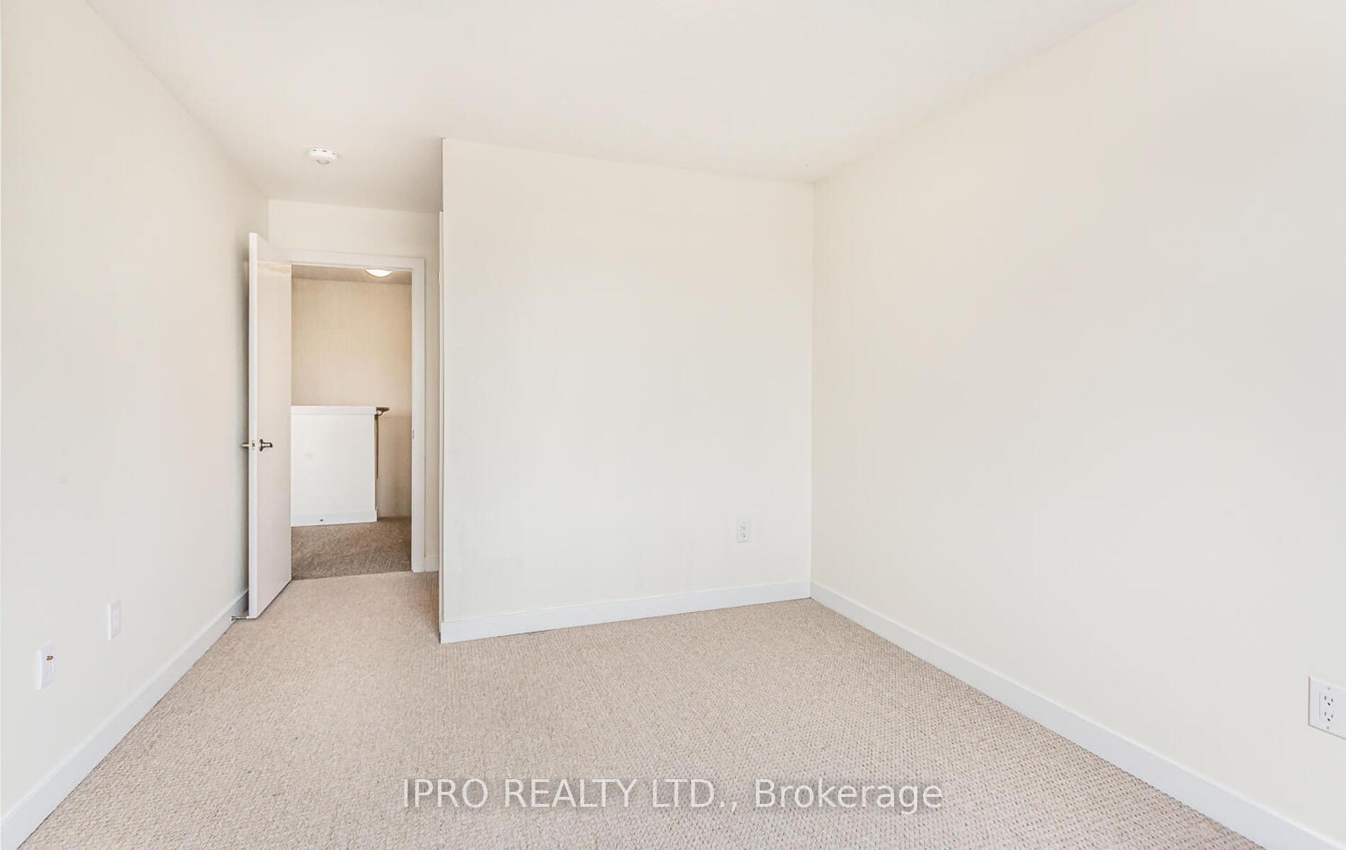 Photo 22 of Unit 43, 590 North Service Road E, Hamilton, Stoney Creek — HOMEH