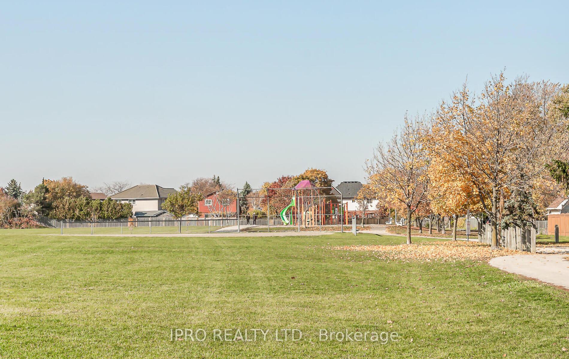 Photo 37 of Unit 43, 590 North Service Road E, Hamilton, Stoney Creek — HOMEH