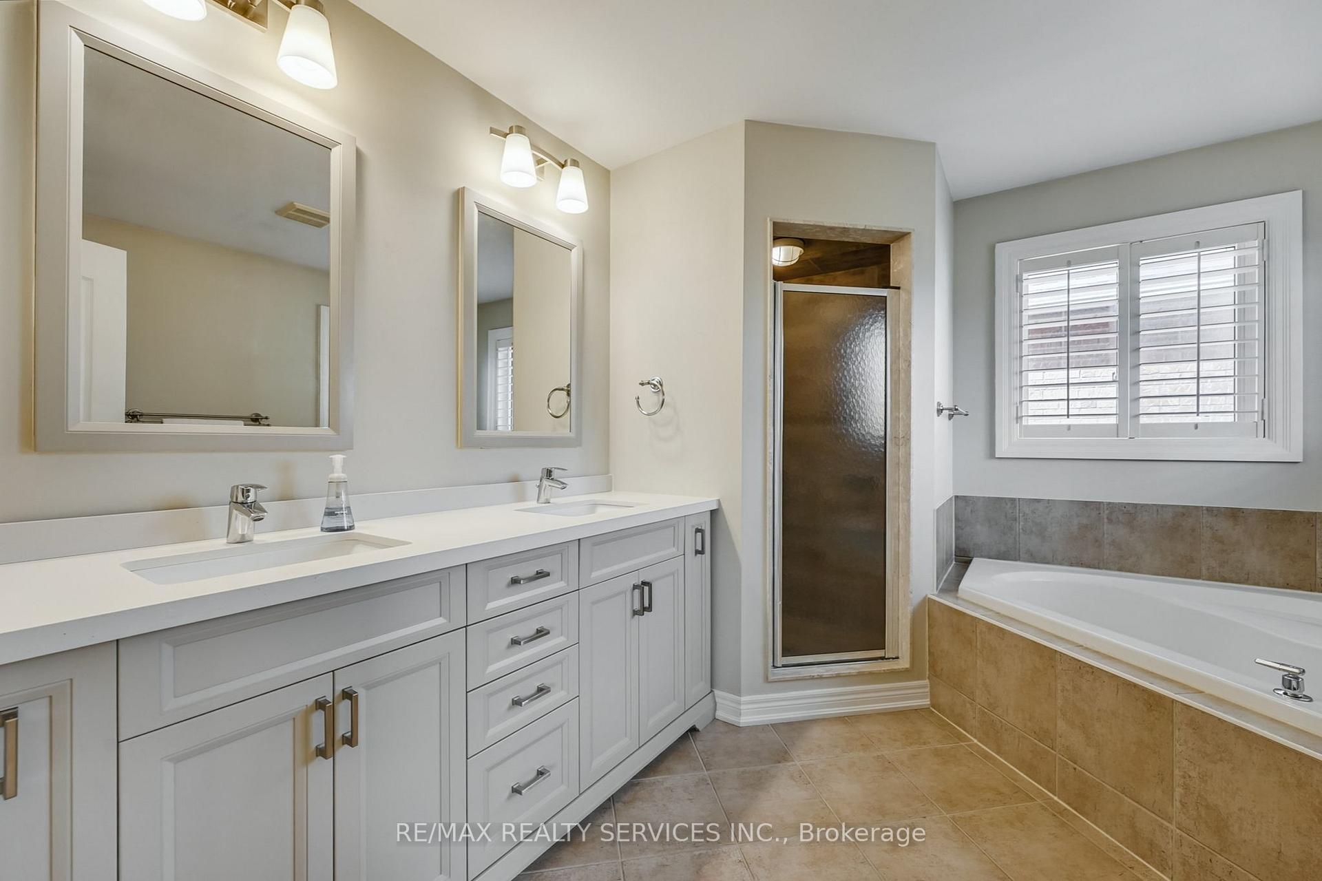 Photo 17 of 194 Cooke Crescent, Milton, Dempsey — HOMEH
